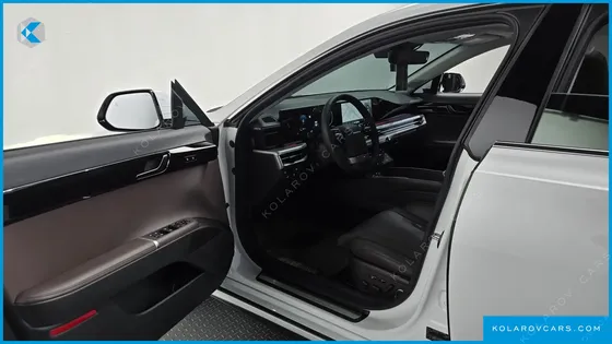 HYUNDAI GRANDEUR 2,5 GASOLINE 2WD