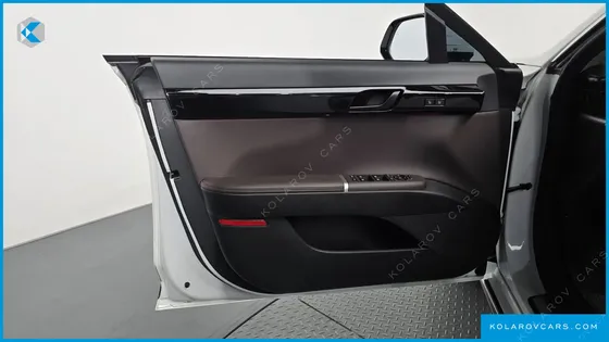 HYUNDAI GRANDEUR 2,5 GASOLINE 2WD