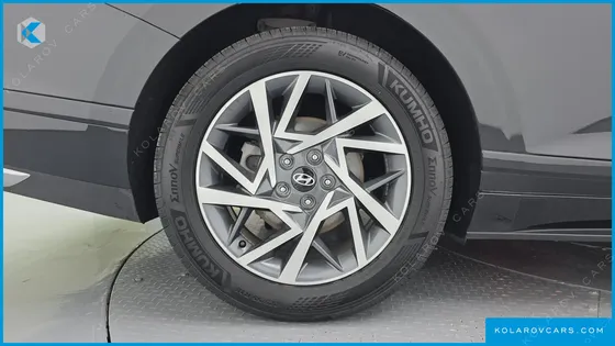 HYUNDAI GRANDEUR 2,5 GASOLINE 2WD
