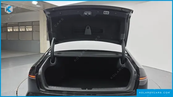 HYUNDAI GRANDEUR 2,5 GASOLINE 2WD