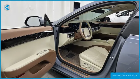 HYUNDAI GRANDEUR 2,5 GASOLINE 2WD
