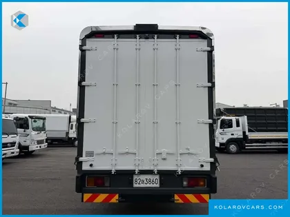 HYUNDAI MEGA TRUCK GOLD