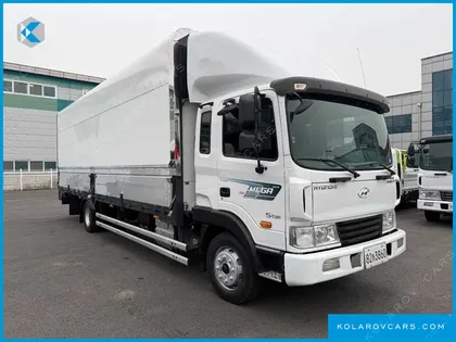 HYUNDAI MEGA TRUCK GOLD