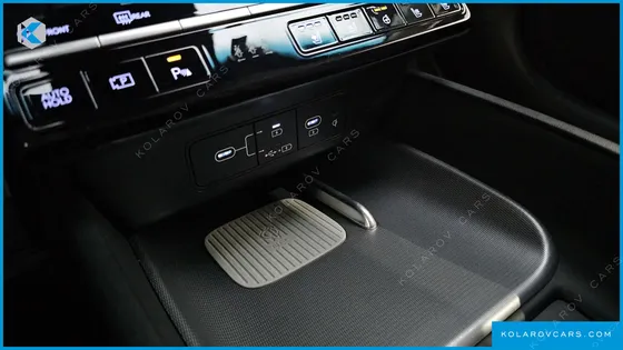 HYUNDAI GRANDEUR 2,5 GASOLINE 2WD