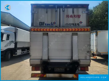 HYUNDAI MEGA TRUCK GOLD