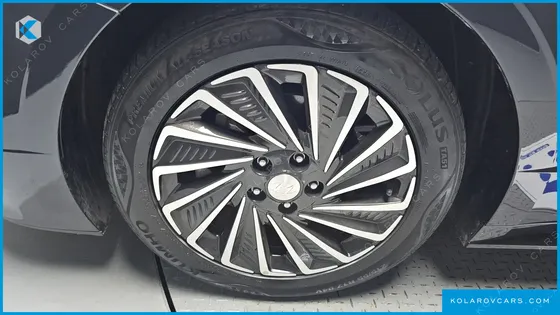 HYUNDAI SONATA INSPIRATION