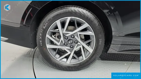 HYUNDAI GRANDEUR 2,5 GASOLINE 2WD