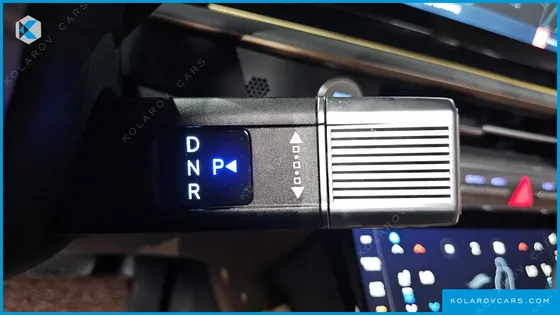 HYUNDAI GRANDEUR 2,5 GASOLINE 2WD