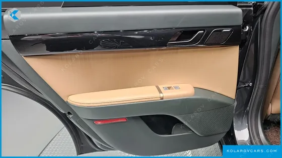 HYUNDAI GRANDEUR 2,5 GASOLINE 2WD