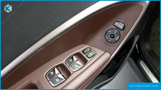 HYUNDAI MAXCRUISE GAS 3.3 4WD