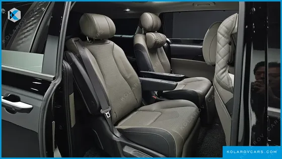 KIA CARNIVAL DIESEL 7-SEATER GRAVITY