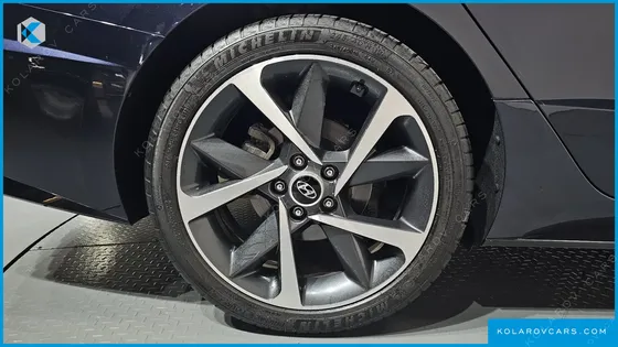 HYUNDAI SONATA INSPIRATION