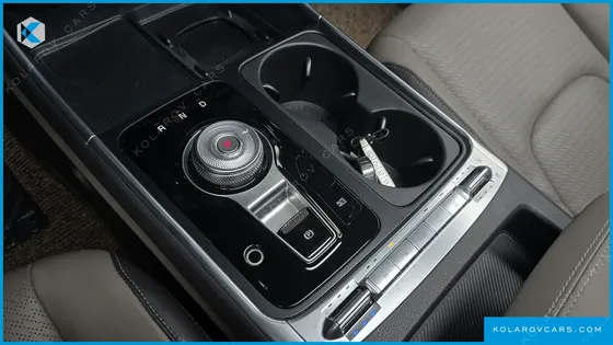 KIA CARNIVAL DIESEL 9-SEATER GRAVITY