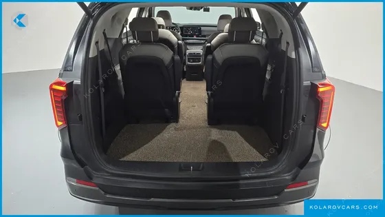 KIA CARNIVAL DIESEL 9-SEATER GRAVITY