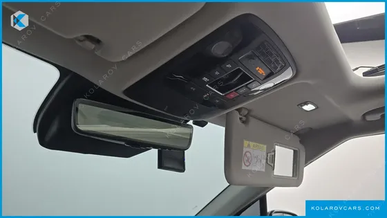 KIA CARNIVAL DIESEL 9-SEATER GRAVITY