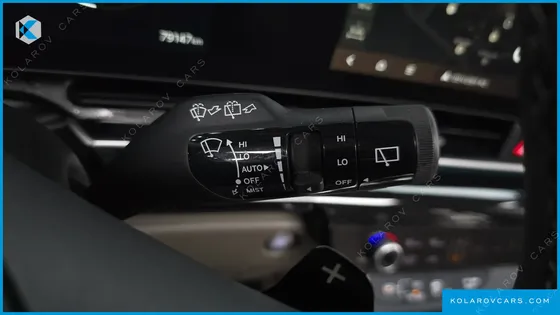 KIA CARNIVAL DIESEL 9-SEATER GRAVITY