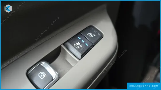 KIA CARNIVAL DIESEL 9-SEATER GRAVITY