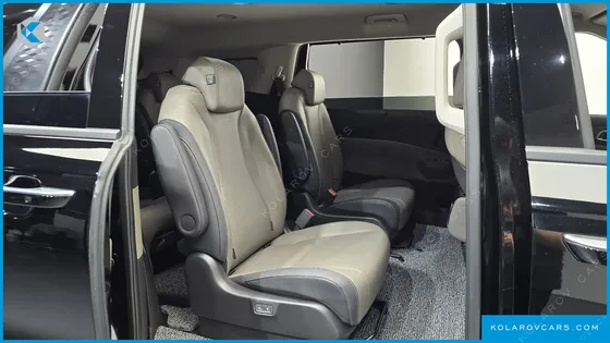 KIA CARNIVAL DIESEL 9-SEATER NOBLESSE