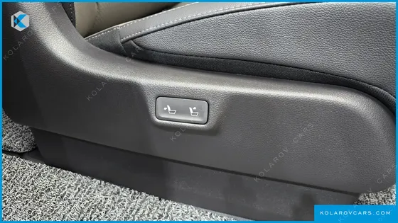 KIA CARNIVAL DIESEL 9-SEATER NOBLESSE