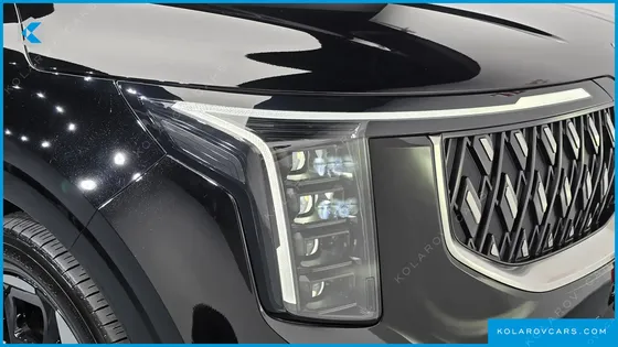 KIA CARNIVAL DIESEL 9-SEATER NOBLESSE