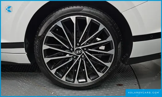 HYUNDAI GRANDEUR CALLIGRAPHY