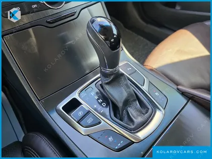 HYUNDAI GRANDEUR PREMIUM