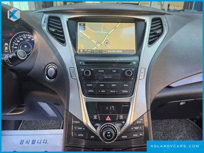 HYUNDAI GRANDEUR PREMIUM
