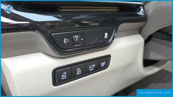 KIA CARNIVAL HEV 9SEATER GRAVITY