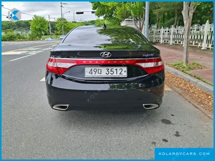 HYUNDAI GRANDEUR PREMIUM