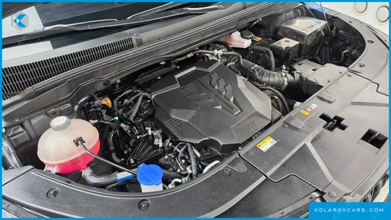 KIA CARNIVAL GASOLINE 7-SEATER NOBLESSE