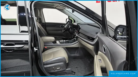 KIA CARNIVAL GASOLINE 7-SEATER NOBLESSE
