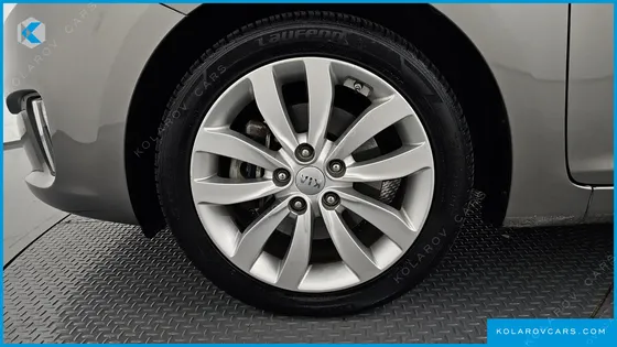 KIA CARENS 2.0 LPI PRESTIGE