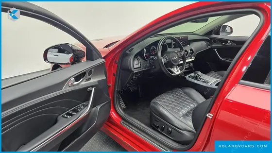 KIA STINGER 2.5 AWD MASTERS
