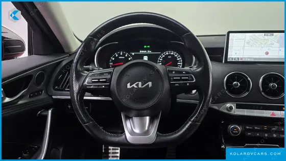 KIA STINGER 2.5 AWD MASTERS