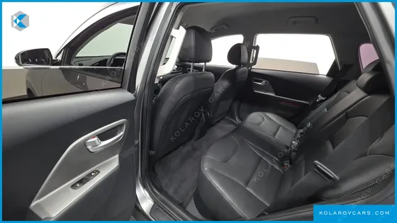 KIA NIRO EARTH