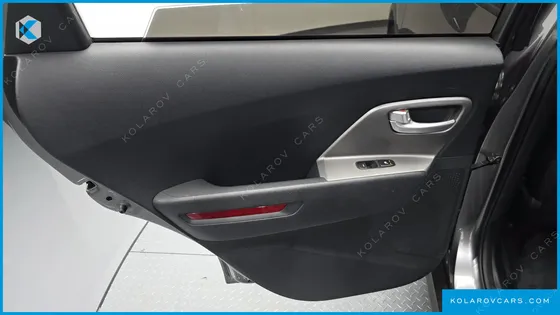 KIA NIRO EARTH