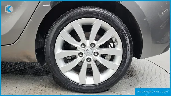 KIA CARENS 2.0 LPI LUXURY