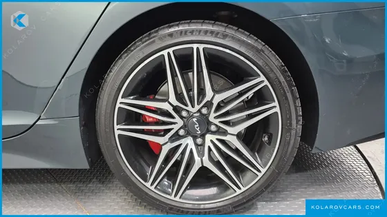 KIA STINGER 2.5 AWD MASTERS