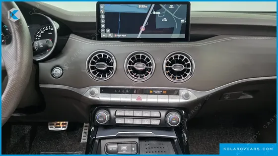 KIA STINGER 2.5 AWD MASTERS