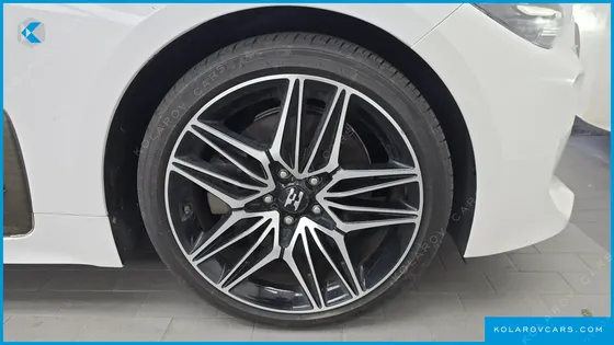 KIA STINGER 2.5 MASTERS