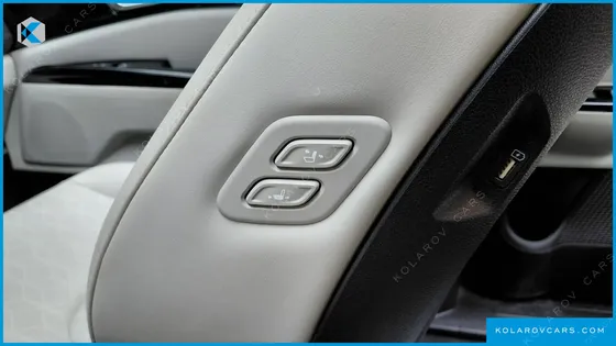 KIA CARNIVAL DIESEL 9-SEATER NOBLESSE