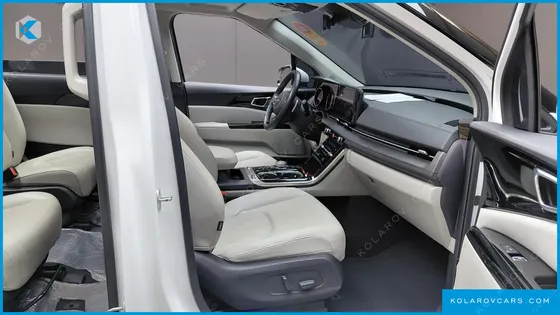 KIA CARNIVAL DIESEL 9-SEATER NOBLESSE