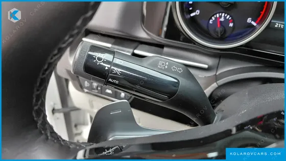 KIA CARNIVAL DIESEL 9-SEATER NOBLESSE