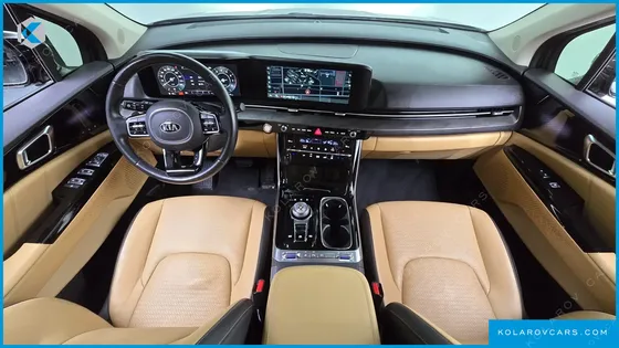 KIA CARNIVAL GASOLINE 9-SEATER SIGNATURE