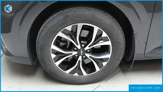 KIA CARNIVAL DIESEL 9-SEATER PRESTIGE