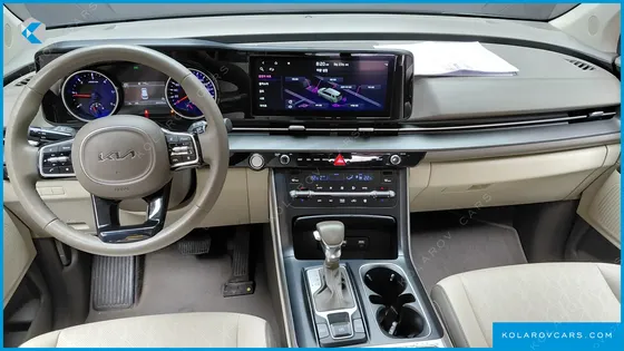 KIA CARNIVAL DIESEL 9-SEATER PRESTIGE
