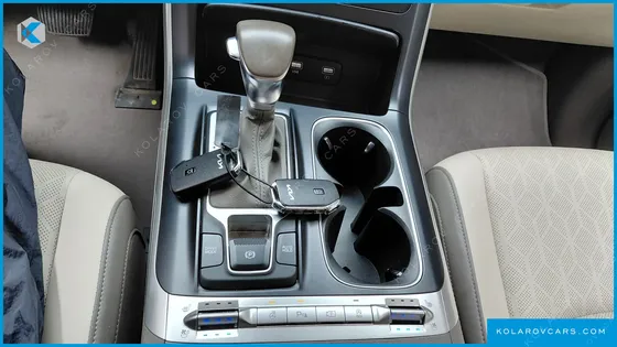 KIA CARNIVAL DIESEL 9-SEATER PRESTIGE