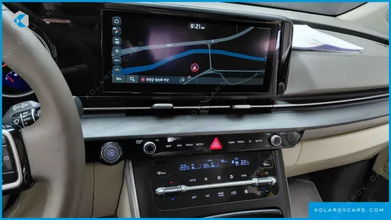 KIA CARNIVAL DIESEL 9-SEATER PRESTIGE