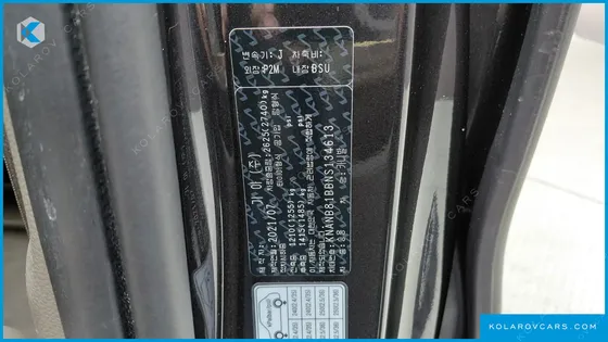KIA CARNIVAL DIESEL 9-SEATER PRESTIGE