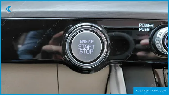 KIA CARNIVAL DIESEL 9-SEATER PRESTIGE
